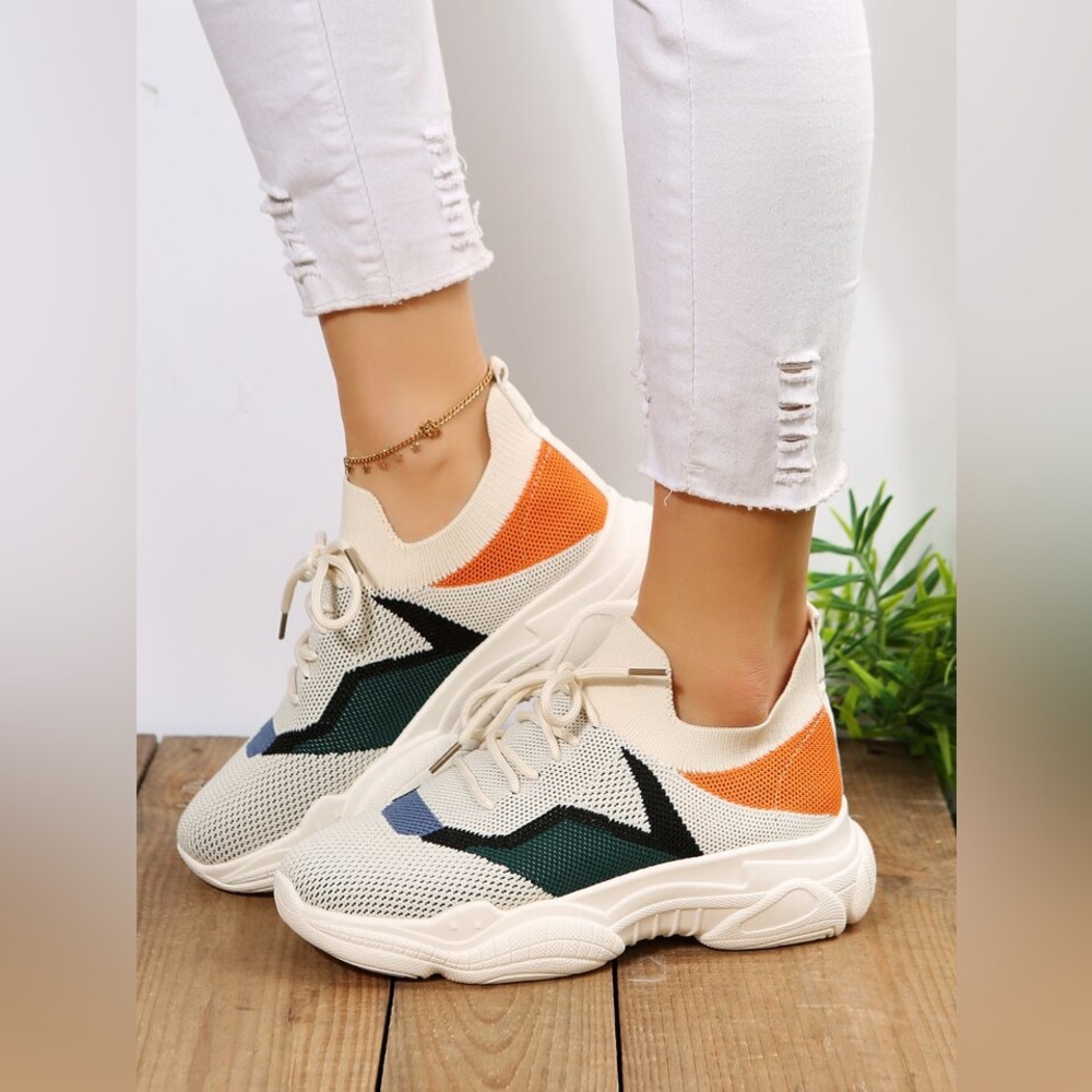 Shein Women Colorblock Lace-Up Front Chunky Sneakers Size 8 -NWOT